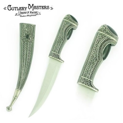 Exquisite Stainless Steel Hero Dagger - Elegant and Sharp Design