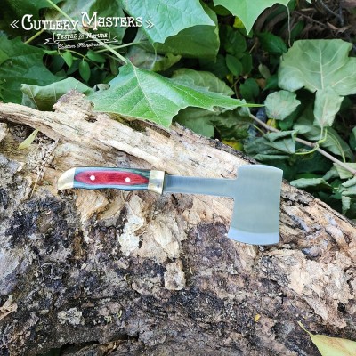 Heritage Hunter's Masterpiece | Durable Blade with Colorwood Handle