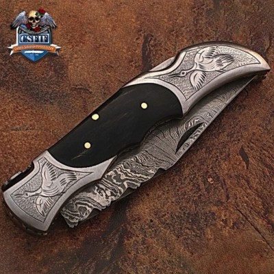 Eye Catching Folding Knife with Damascus Steel Blade and Horn Handle