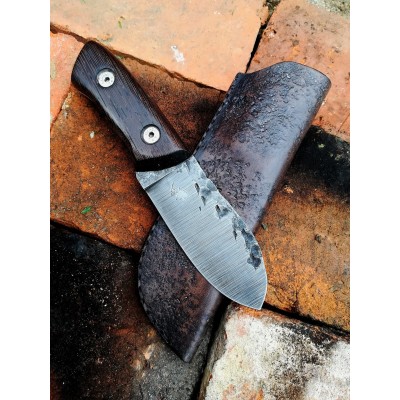 Bushcraft Knife with Leather Sheath - Durable & Elegant