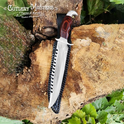 Close-up of stainless steel blade on Bold Ridge Explorer survival knife Close-up of stainless steel blade on Bold Ridge Explorer survival knife