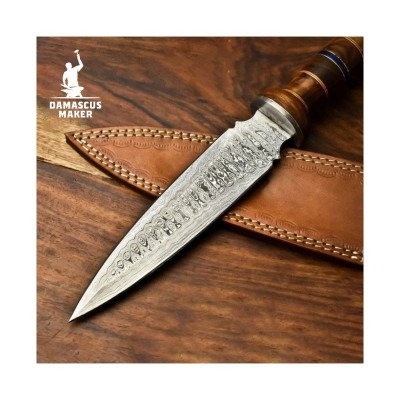 Damascus Dagger Knife: Masterfully Forged