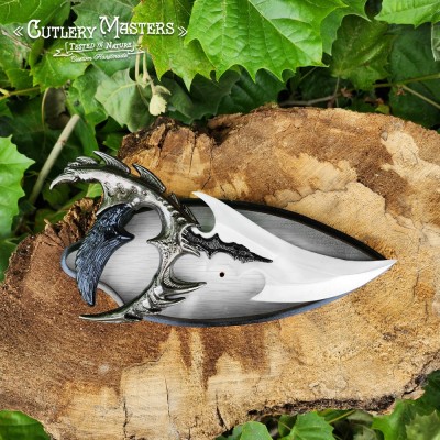 Ultimate Adventure Tool: United Cutlery Demon Fang - Durable & Sharp