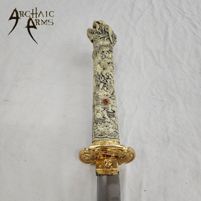 Legendary Dragon-Alert Samurai Sword: Precision & Power Masterpiece