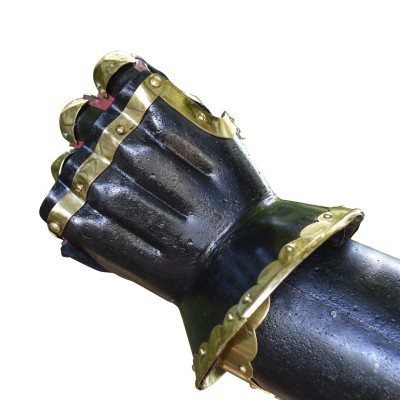 The Cursed Black Knight Medieval Armor Gauntlets – 16-Gauge Steel