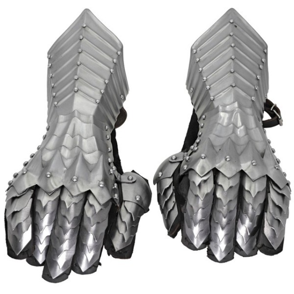 Biting Grip Medieval Spiked Gauntlets – 18G Steel & Leather Gloves