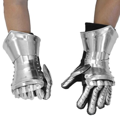 Medieval Gothic Gauntlets – 18G Steel Functional Gloves