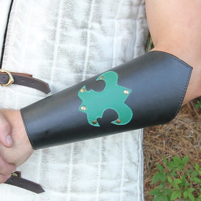 Medieval Leather Bracer Cuff Set – Green Fleur-de-lis LARP Armor