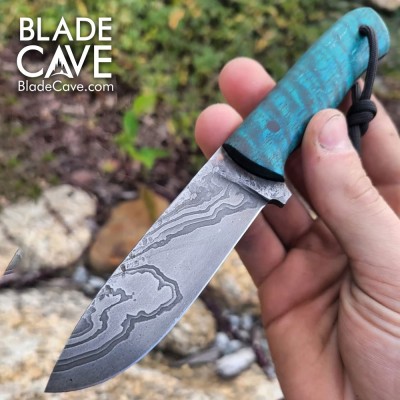 Handcrafted Damascus Bushcraft Knife – Blue Maple Handle