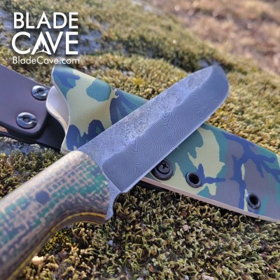 Custom Damascus Bushcraft Knife – Firehose Micarta Handle