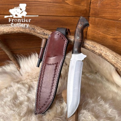 Hand-Forged Carbon Steel Machete Knife – Walnut Handle, Leather Sheath